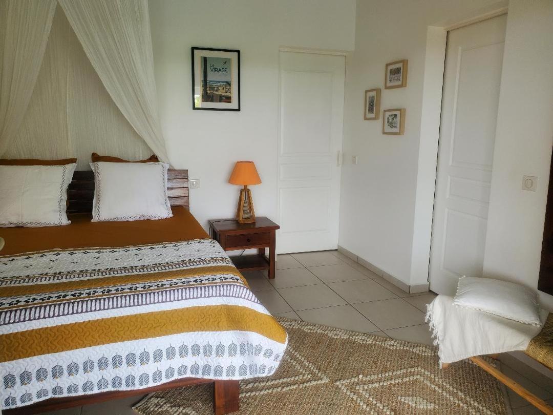Chambre D'Hote Avec Vue Mer Grand-Bourg  Esterno foto